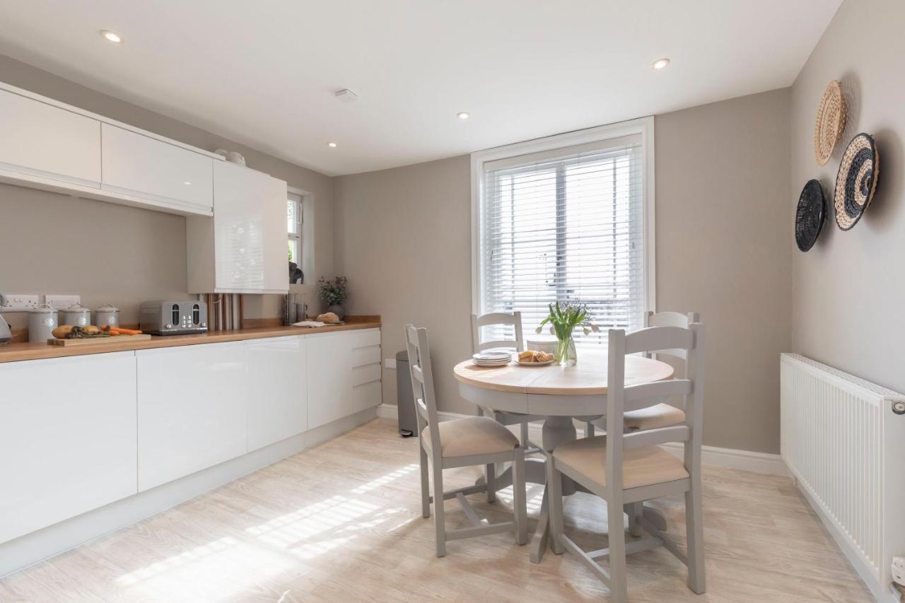 Vaughan Lodge Elegant 2-Bed Duplex With Views Near Malvern Hills مالفيرن ويلز المظهر الخارجي الصورة