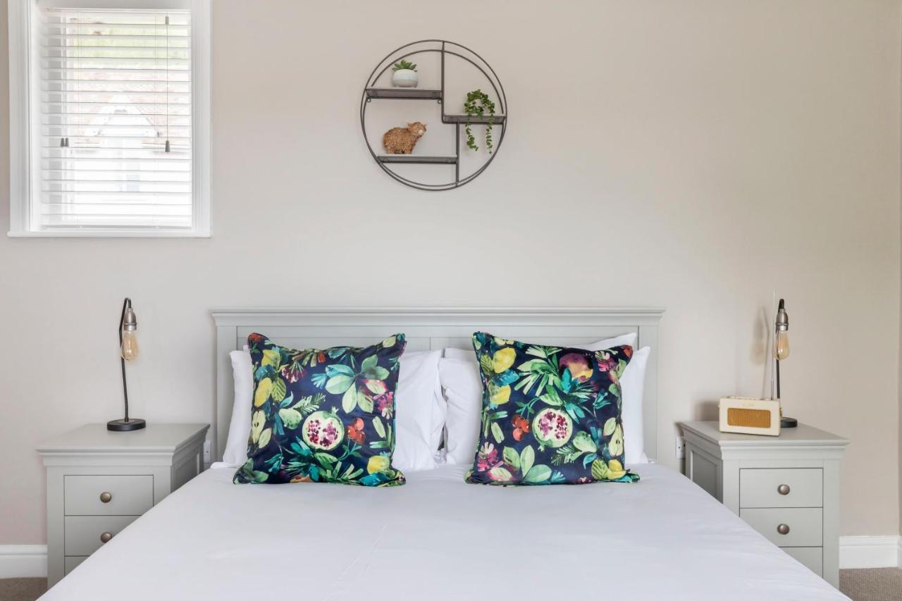 Vaughan Lodge Elegant 2-Bed Duplex With Views Near Malvern Hills مالفيرن ويلز المظهر الخارجي الصورة