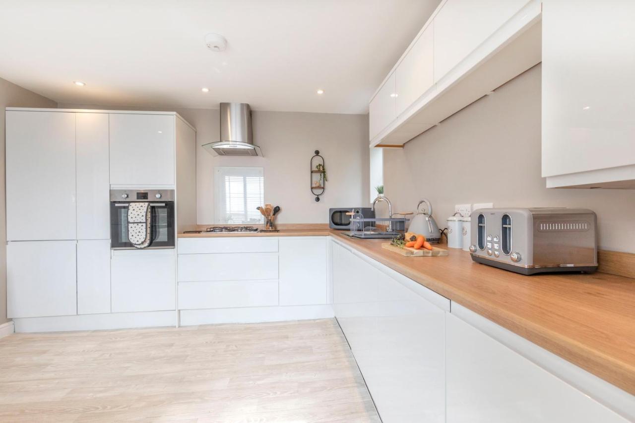 Vaughan Lodge Elegant 2-Bed Duplex With Views Near Malvern Hills مالفيرن ويلز المظهر الخارجي الصورة