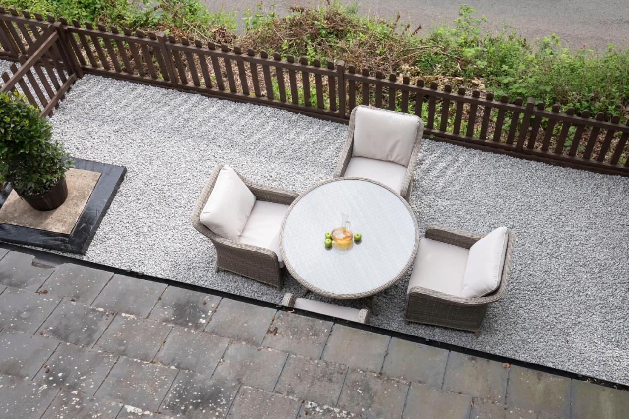 Vaughan Lodge Elegant 2-Bed Duplex With Views Near Malvern Hills مالفيرن ويلز المظهر الخارجي الصورة