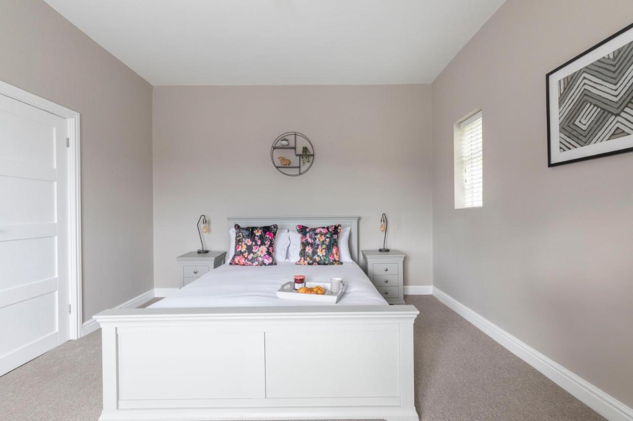 Vaughan Lodge Elegant 2-Bed Duplex With Views Near Malvern Hills مالفيرن ويلز المظهر الخارجي الصورة